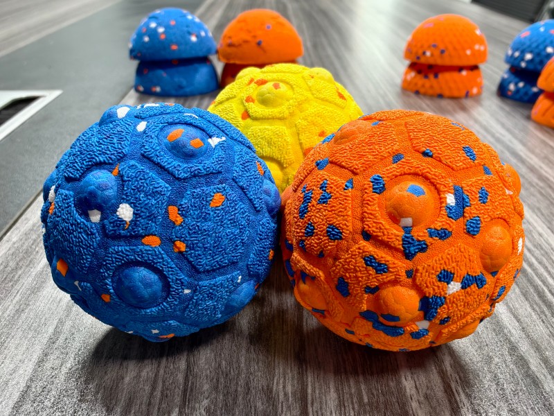 Hardcore Intelligent Manufacturing Empowers Pet Product Upgrading! Core Quality and Custom Service Advantages of Fumei ETPU Pet Balls